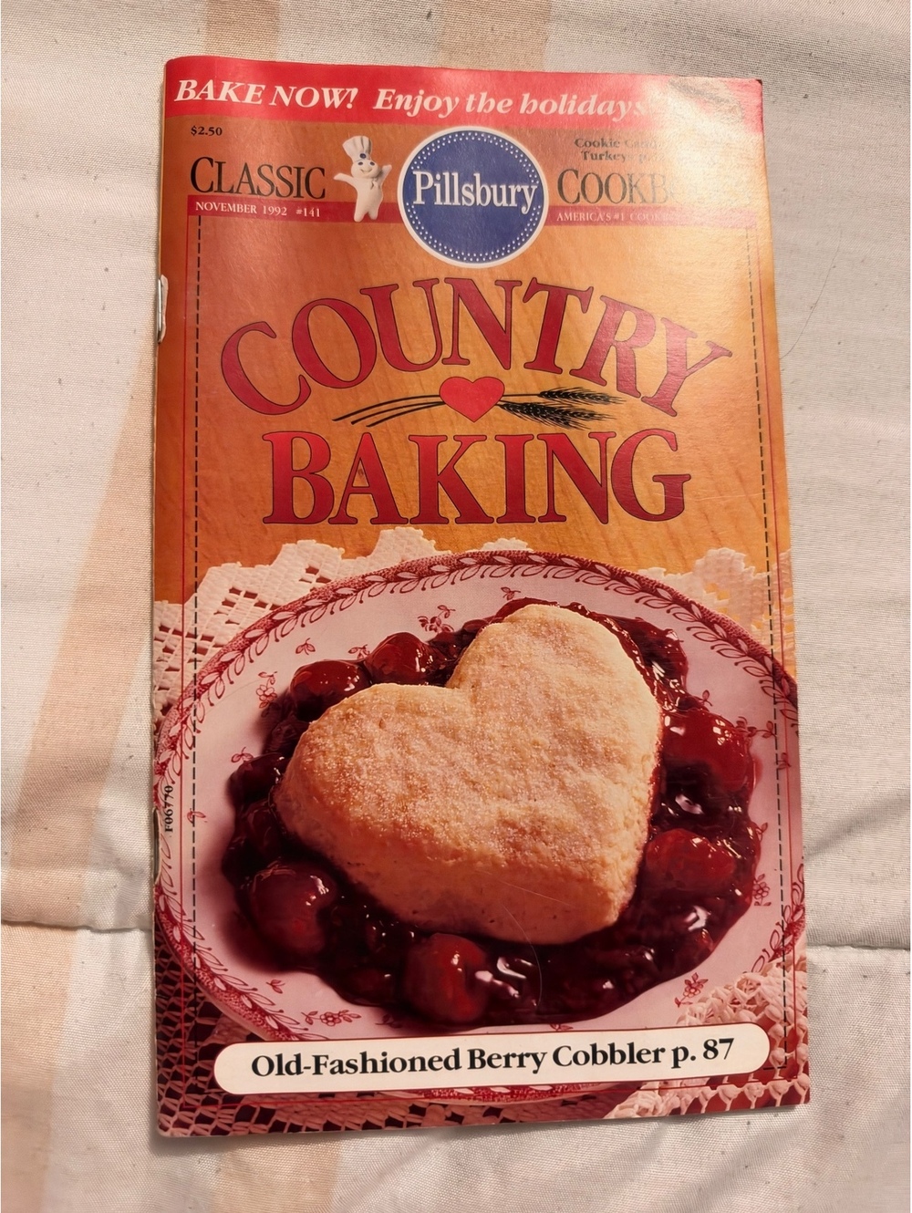 Classic Pillsbury Cookbooks Country Baking Magazine November 1992